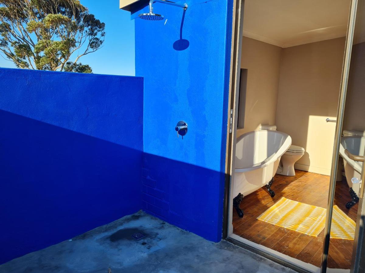 Blouhuis Retreat With A Hot Tub *